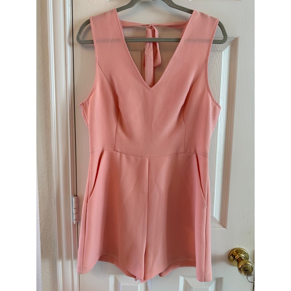 BCBGeneration Light‎ Coral Fit Flare Romper Tie Back Dressy Size 10